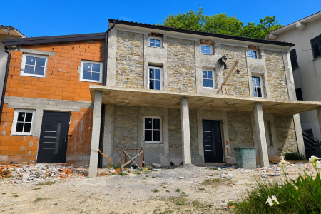 Izola – Očarljivi dvojčki s pogledom na morje v Izoli