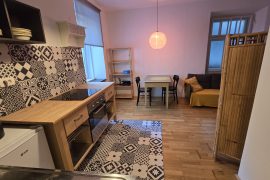 Ljubljansko staro mestno jedro – Garsonjera v osrčju mesta